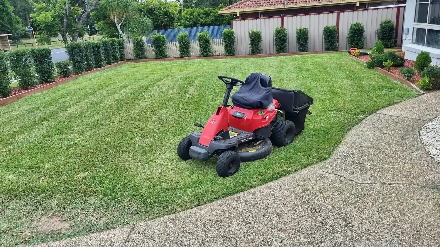 The OnTime crew on a hedging job in Parkinson